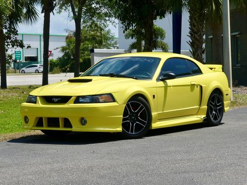 Used 2001 Ford Mustang GT RWD image 84