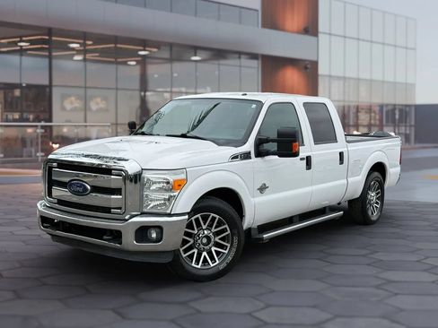 Used 2015 Ford F250 XLT w/ XLT Value Package RWD image 2