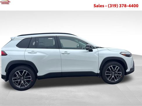 New 2026 Toyota Corolla Cross XLE w/ Convenience Package AWD/4WD image 6