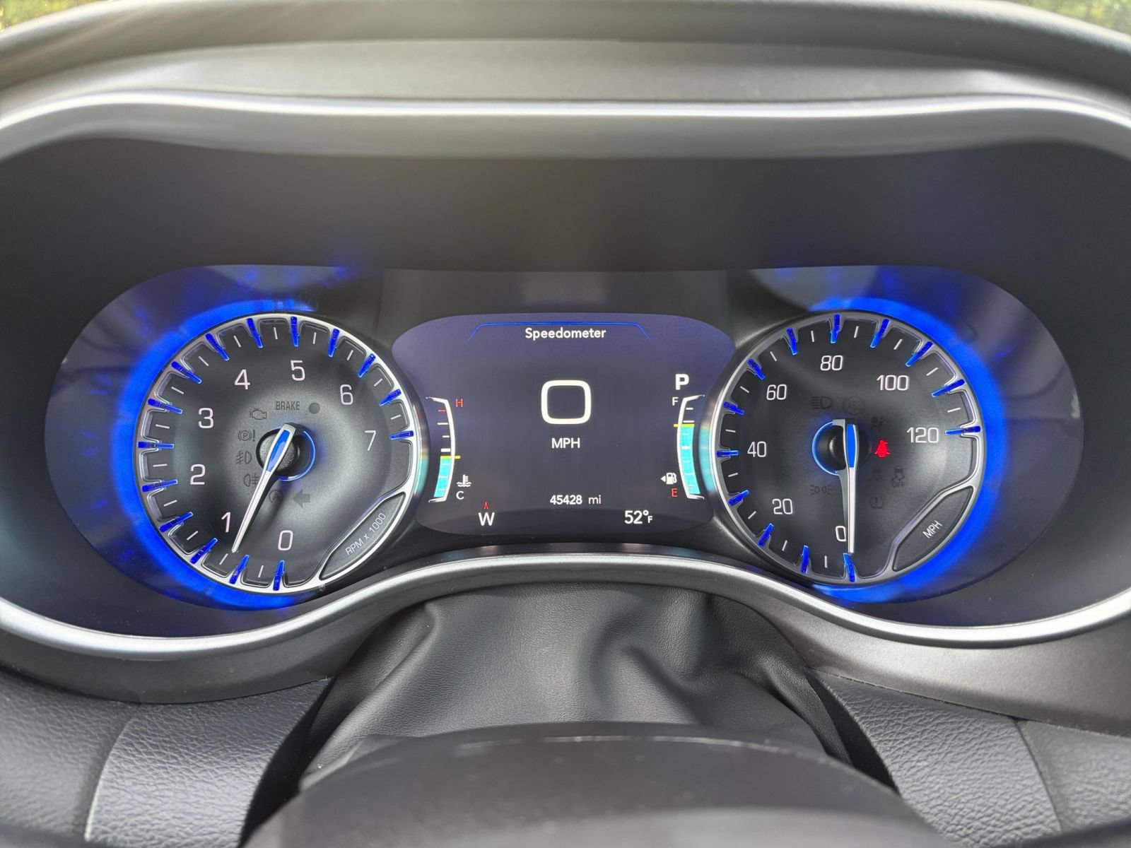 Used 2025 Chrysler Pacifica Select FWD image 42