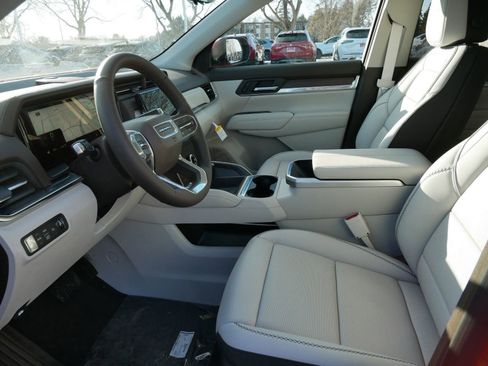 New 2026 GMC Terrain Denali AWD/4WD image 4