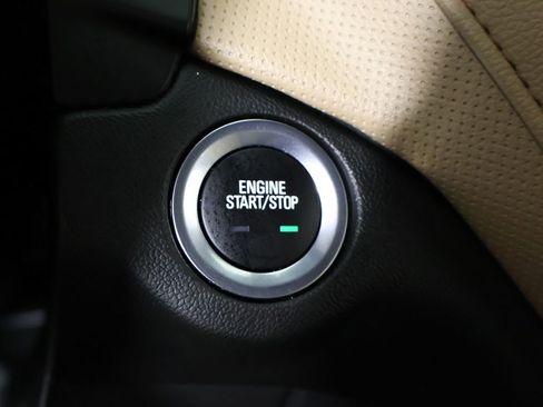 Used 2023 Chevrolet Equinox Premier FWD image 39