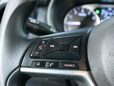 Used 2021 Nissan Kicks S FWD image 12