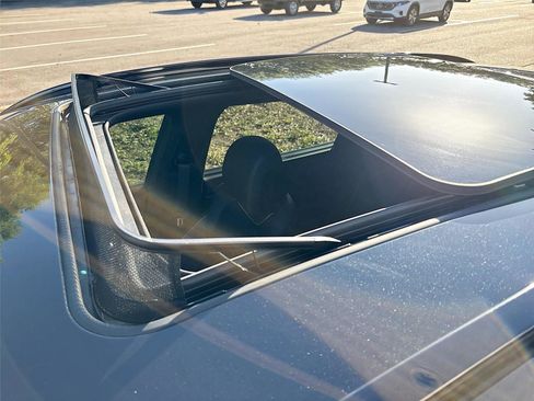 Used 2024 Genesis GV70 2.5T w/ Sport Prestige Package image 23