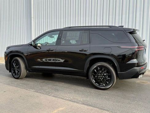 New 2026 Chevrolet Traverse LT image 3