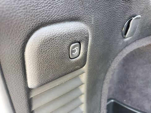 Used 2014 Jeep Grand Cherokee Limited image 12