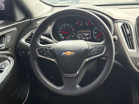 Used 2021 Chevrolet Malibu LS FWD image 28
