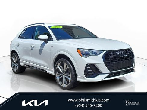 Used 2021 Audi Q3 2.0T Premium w/ Convenience Package AWD/4WD image 1