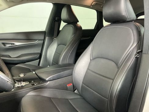 Used 2019 INFINITI QX50 Pure image 22