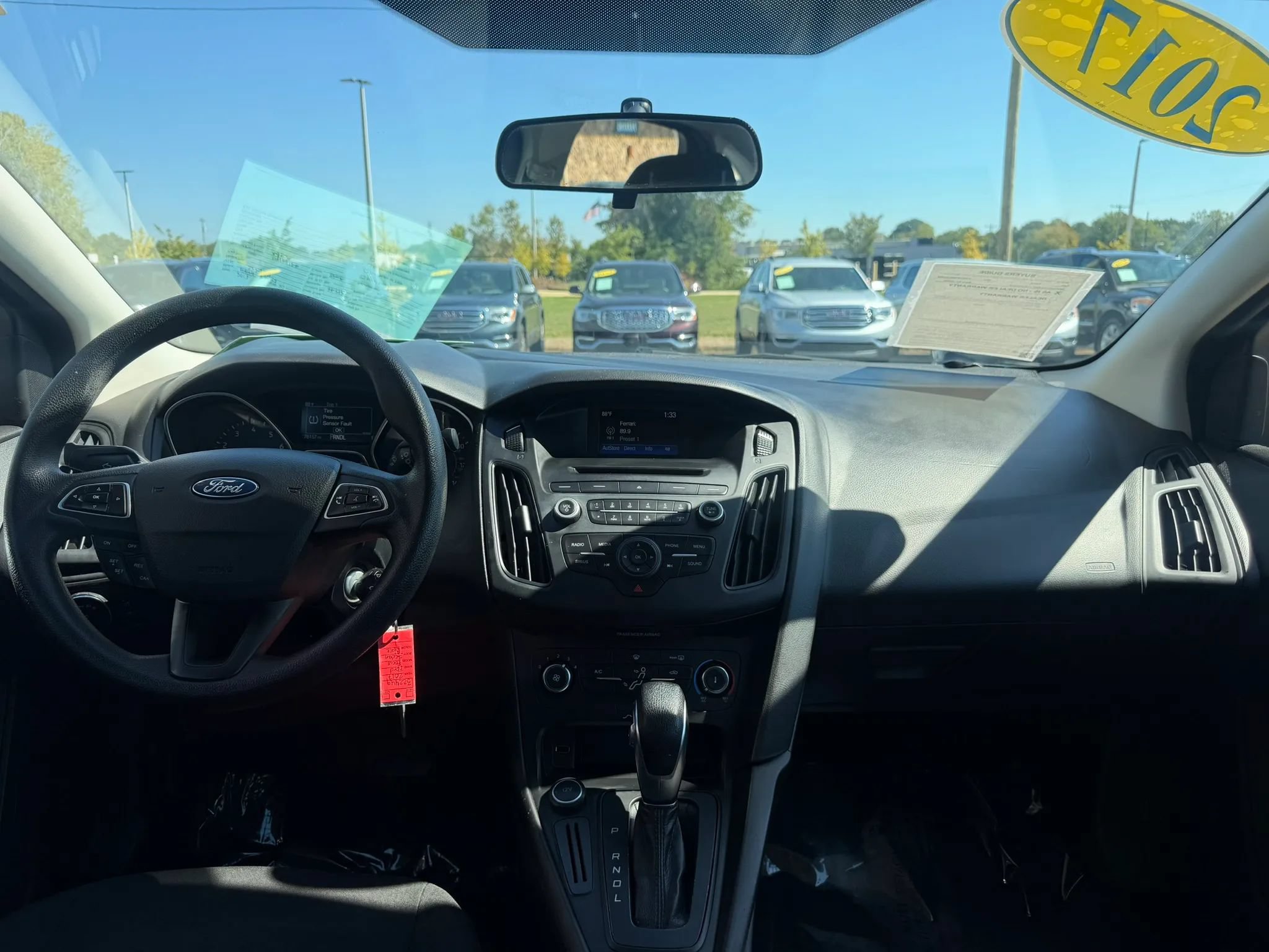 Used 2017 Ford Focus SE FWD image 9