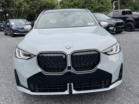 Used 2026 BMW X3 xDrive30i w/ Premium Package AWD/4WD image 2