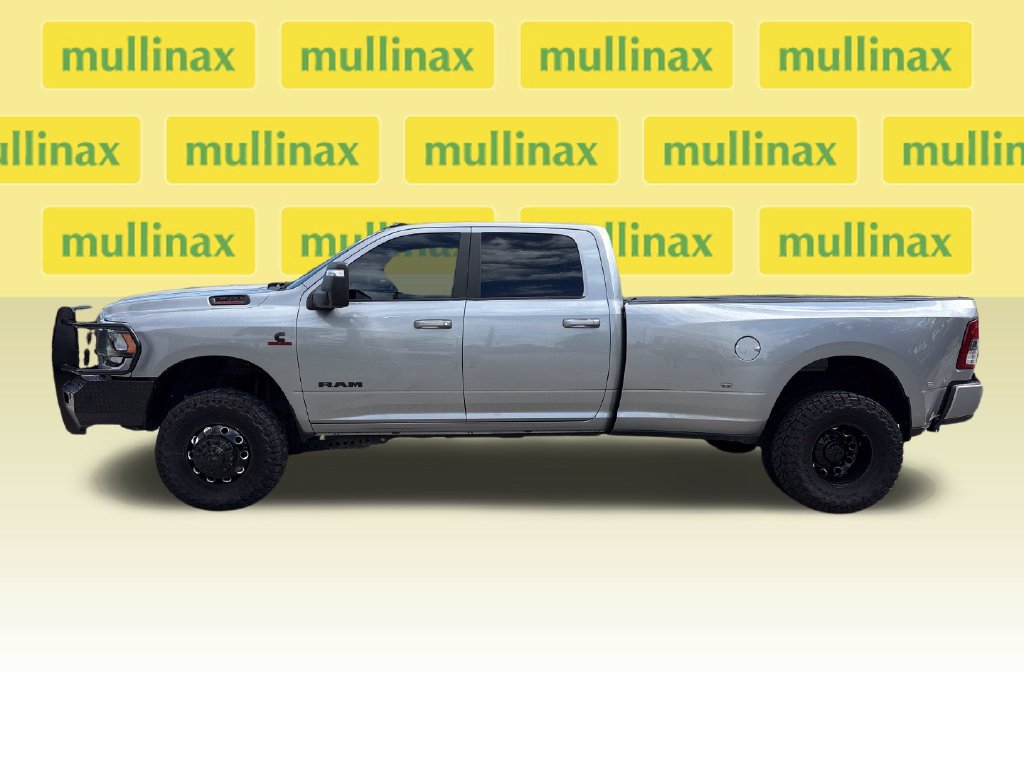 Used 2023 RAM 3500 Big Horn w/ Night Edition AWD/4WD image 12