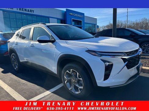 New 2026 Chevrolet Trax LT image 1