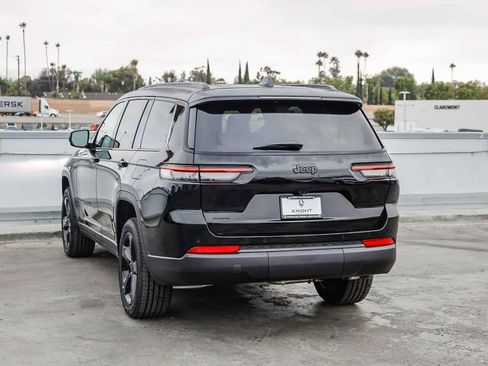 New 2025 Jeep Grand Cherokee L Altitude image 7
