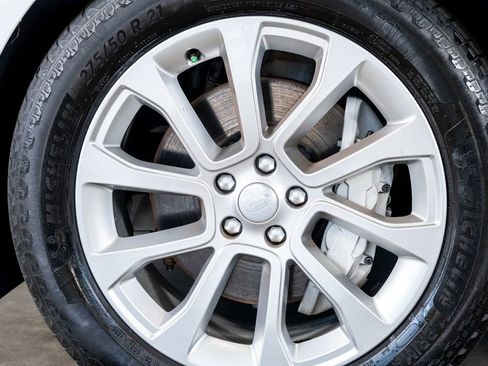 Used 2023 Land Rover Range Rover Sport SE image 10