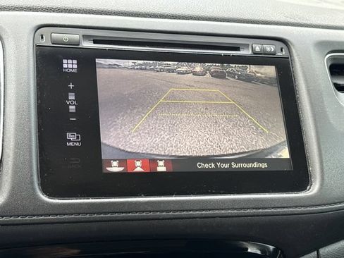 Used 2018 Honda HR-V EX image 34