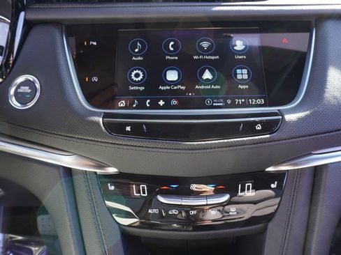 New 2026 Cadillac XT5 Luxury image 19