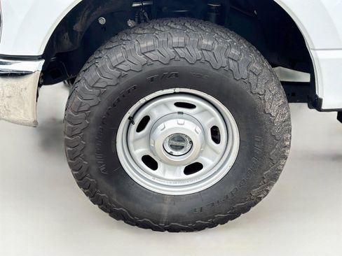 Used 2023 Ford F250 XL w/ FX4 Off-Road Package AWD/4WD image 28