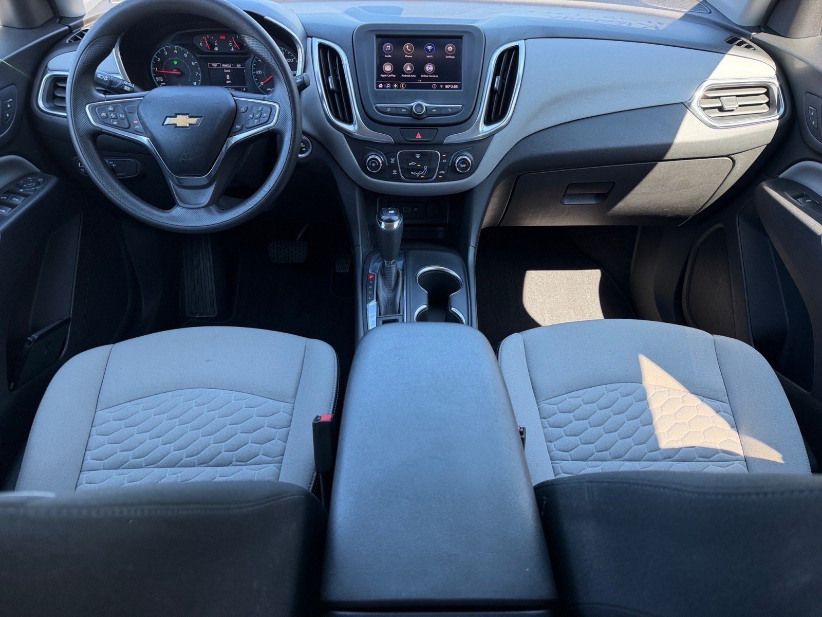 Used 2021 Chevrolet Equinox LS w/ LS Convenience Package FWD image 17