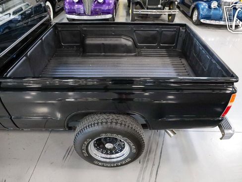 Used 1987 Toyota Pickup 2WD Regular Cab image 22