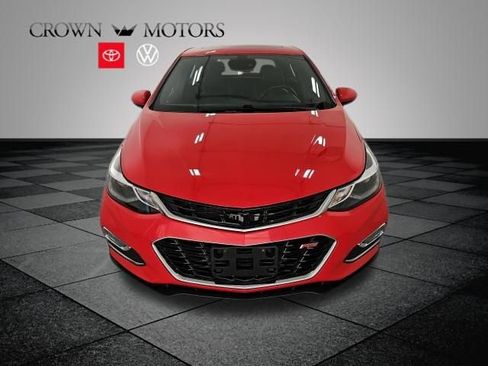 Used 2017 Chevrolet Cruze Premier FWD image 2
