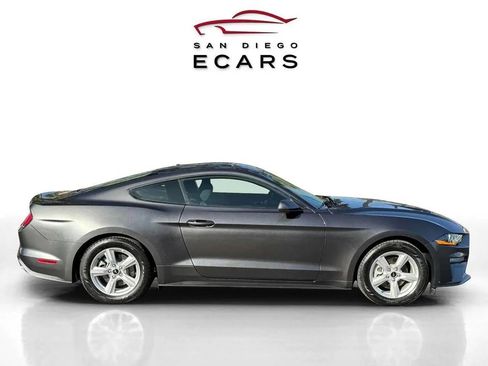 Used 2019 Ford Mustang Coupe image 4