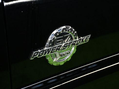 Used 2016 Ford F250 Platinum w/ FX4 Off-Road Package image 13