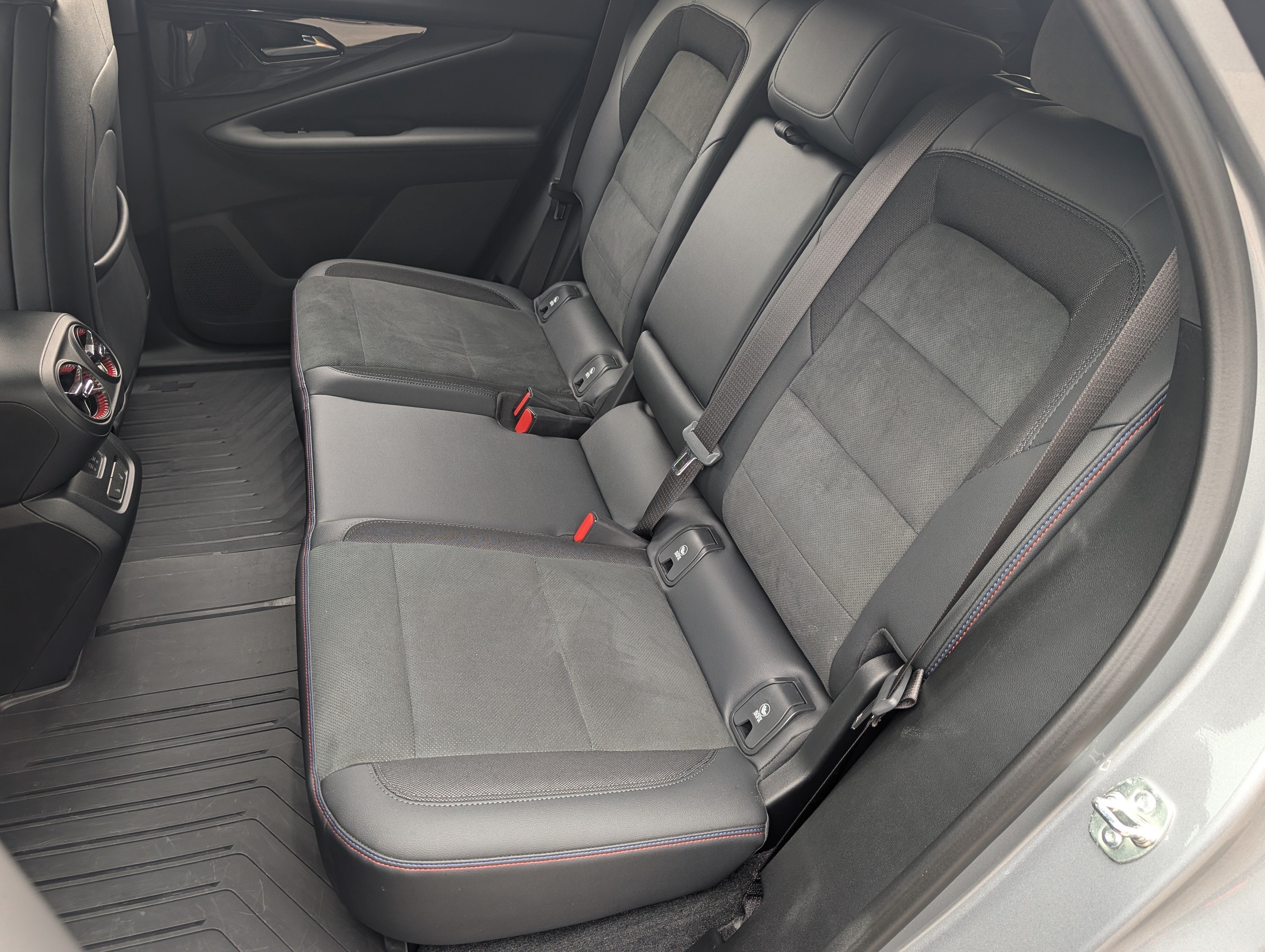 Used 2024 Chevrolet Blazer EV RS AWD/4WD image 17
