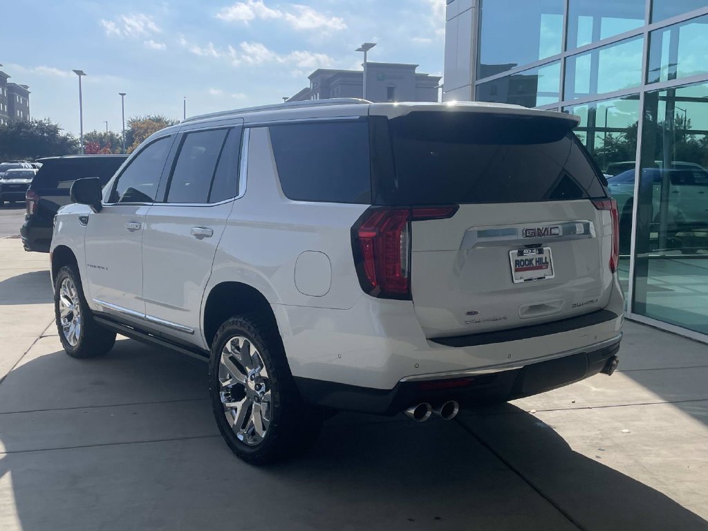 Used 2023 GMC Yukon Denali w/ Denali Reserve Package AWD/4WD image 2