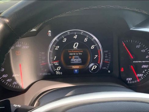 Used 2015 Chevrolet Corvette Stingray Coupe w/ 2LT Preferred Equipment Group image 19