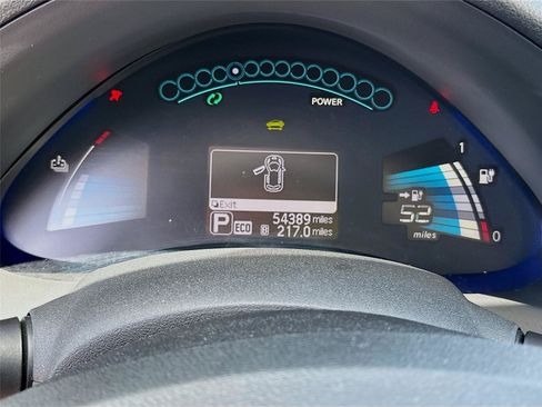 Used 2017 Nissan Leaf SL w/ Premium Package FWD image 12