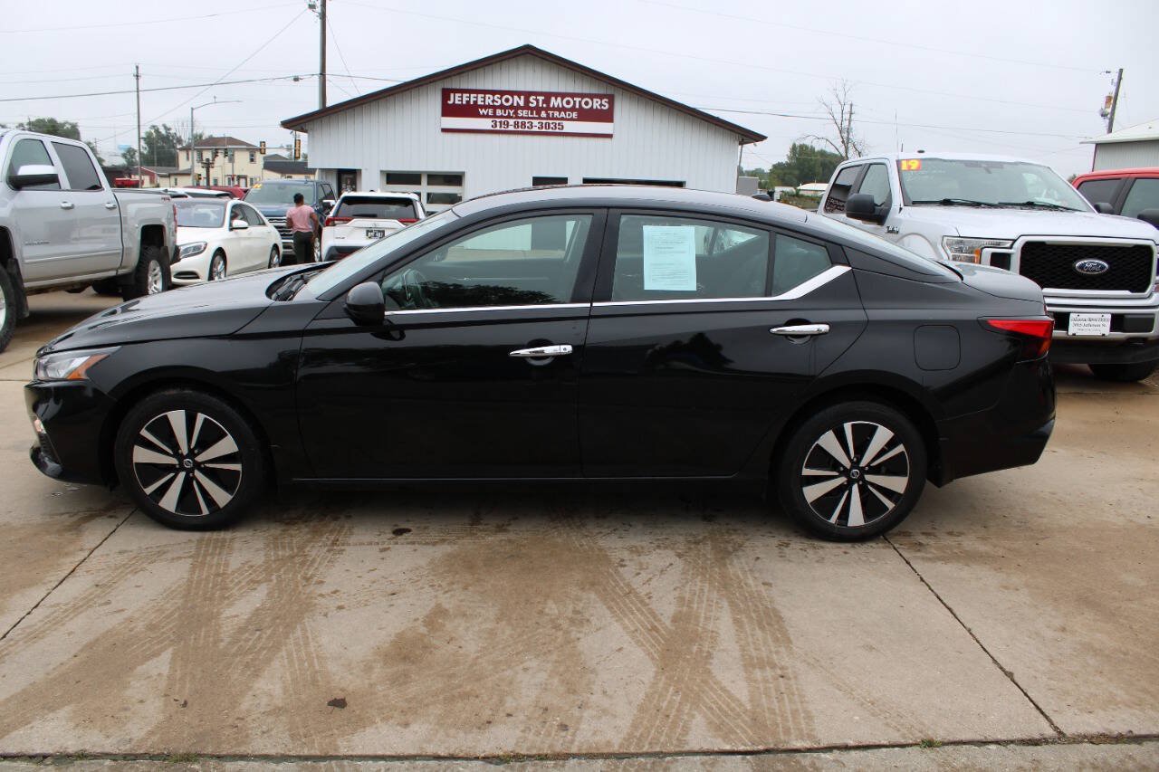 Used 2022 Nissan Altima 2.5 SV AWD/4WD image 1