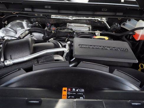 Certified 2022 GMC Sierra 2500 Denali w/ Denali Ultimate Package AWD/4WD image 33