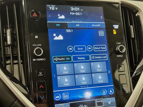 Used 2025 Subaru Ascent Premium image 21