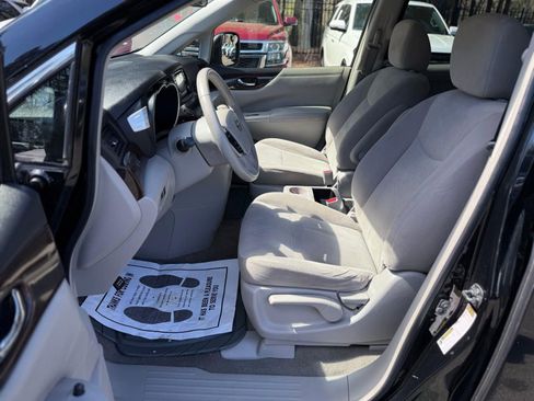 Used 2016 Nissan Quest SV image 19