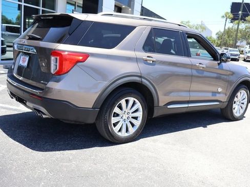 Used 2021 Ford Explorer King Ranch w/ Premium Technology Package AWD/4WD image 8