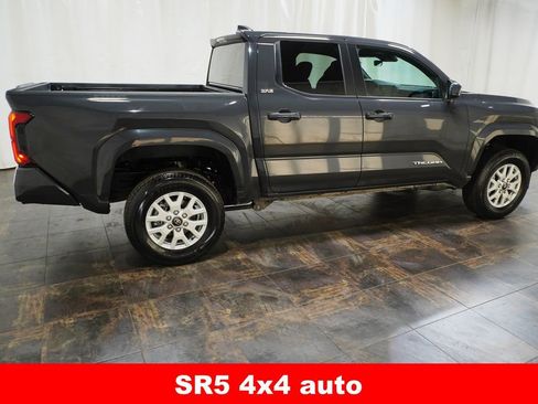 Certified 2025 Toyota Tacoma SR5 image 4