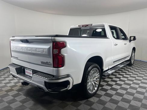Certified 2024 Chevrolet Silverado 1500 High Country w/ Technology Package AWD/4WD image 8