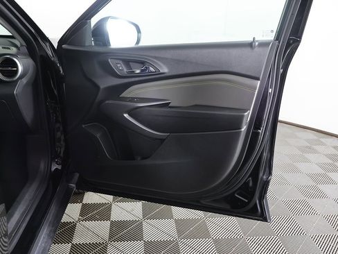 Used 2024 Chevrolet Trax ACTIV w/ Driver Confidence Package image 17