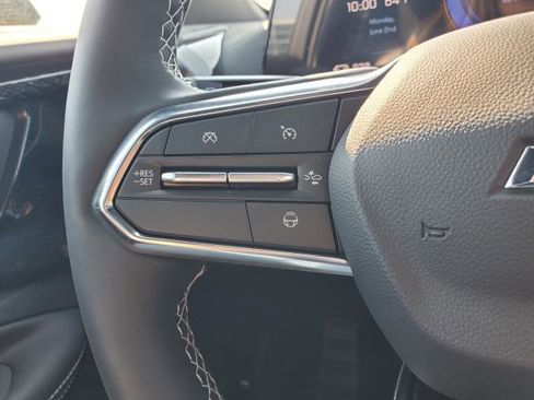 New 2025 Chevrolet Blazer EV LT w/ Super Cruise Package image 17