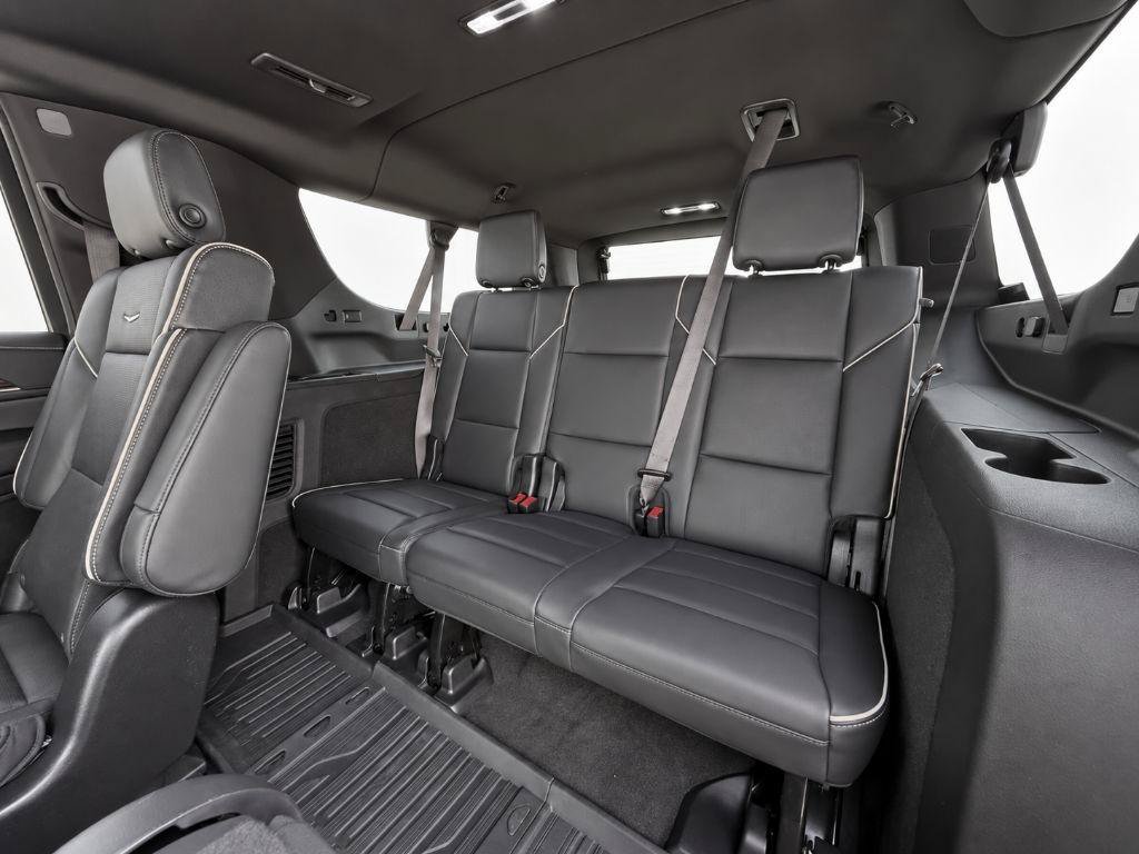 Used 2023 Cadillac Escalade ESV Premium Luxury AWD/4WD image 13
