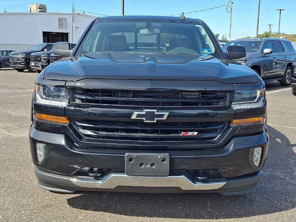 Used 2018 Chevrolet Silverado 1500 LT w/ All Star Edition AWD/4WD image 4