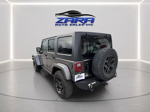 Used 2016 Jeep Wrangler Unlimited Sahara AWD/4WD image 4