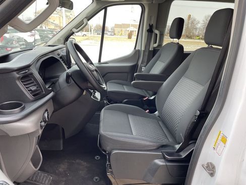 Used 2022 Ford Transit 350 XLT image 8