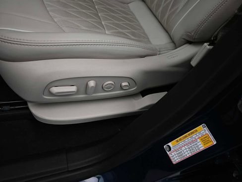 Used 2023 Buick Enclave Avenir w/ Avenir Technology Package FWD image 20