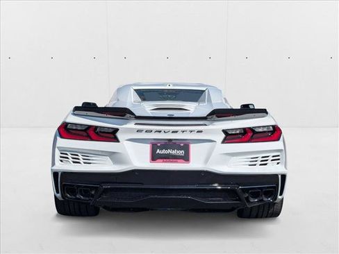 New 2025 Chevrolet Corvette E-Ray image 8
