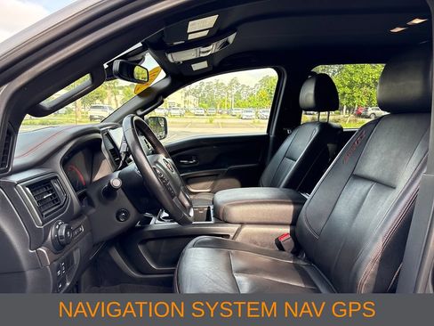 Used 2021 Nissan Titan PRO-4X w/ Pro-4x Convenience Package AWD/4WD image 4