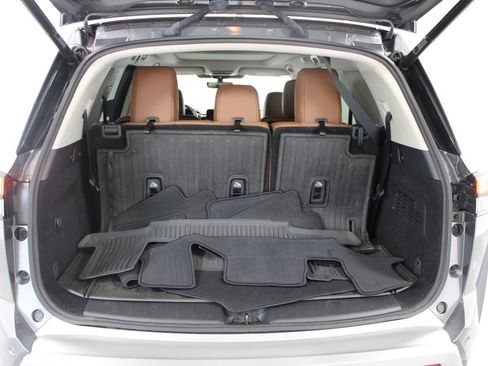 Used 2023 Nissan Pathfinder Platinum AWD/4WD image 14