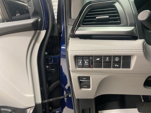 Used 2024 Honda Odyssey Touring image 10