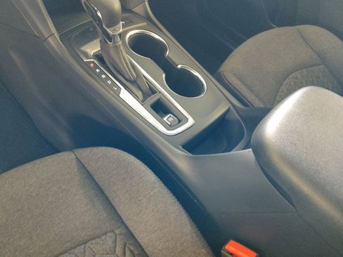 Used 2024 Chevrolet Equinox LT FWD image 26